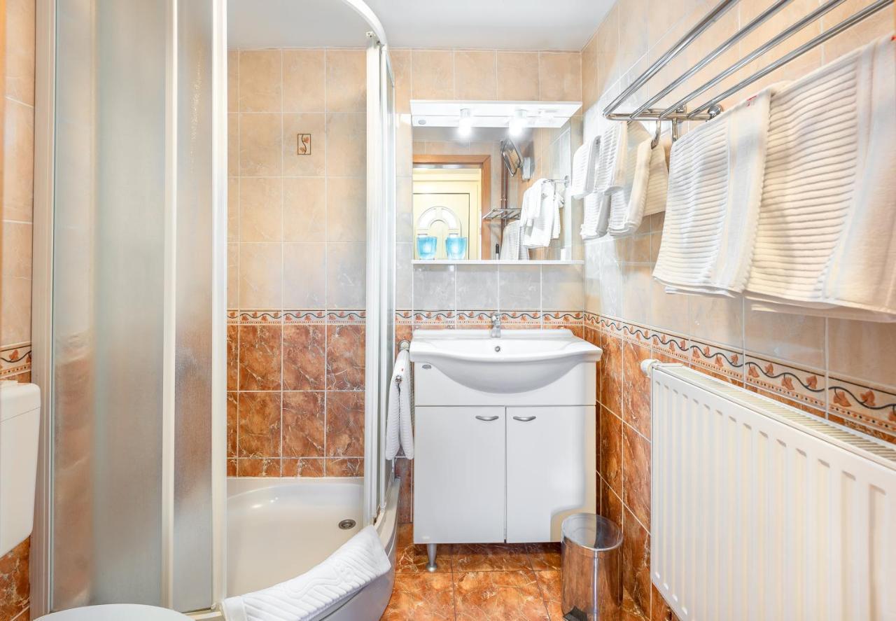 Fortun Estate - Apartmaji Ob Reki Kolpi Metlika Luaran gambar