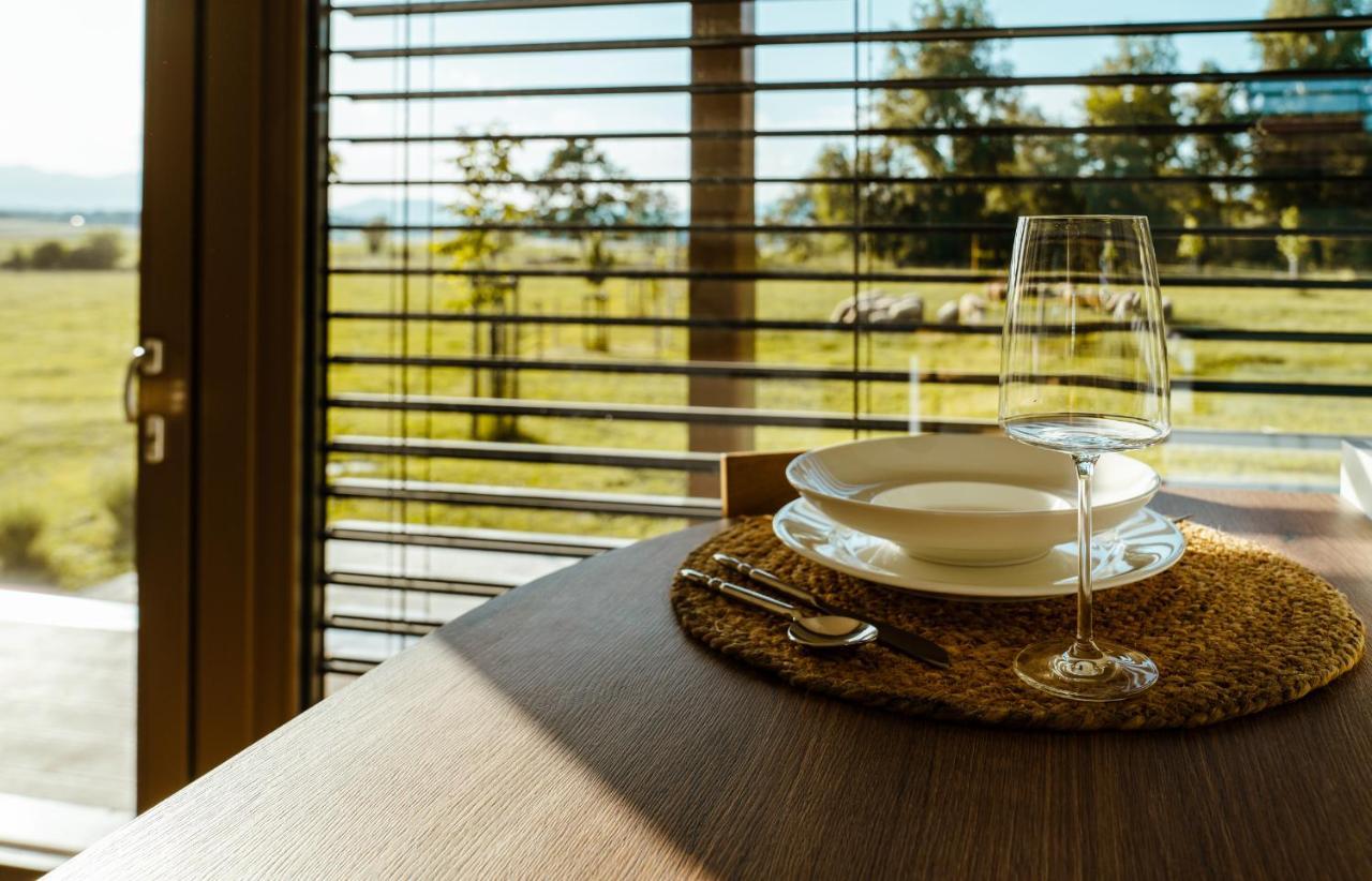 Fortun Estate - Apartmaji Ob Reki Kolpi Metlika Luaran gambar